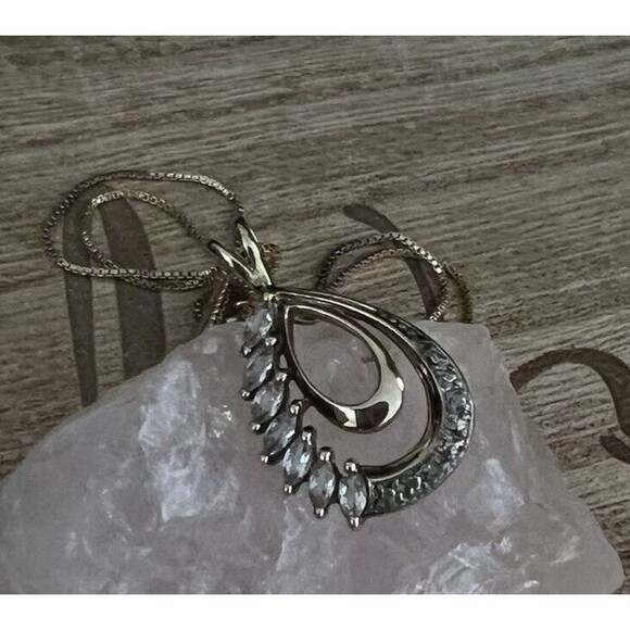 Ross Simons 925 Sterling Gold Vermeil White Topaz & Diamond 18" Necklace 4.5 gms - Picture 8 of 16